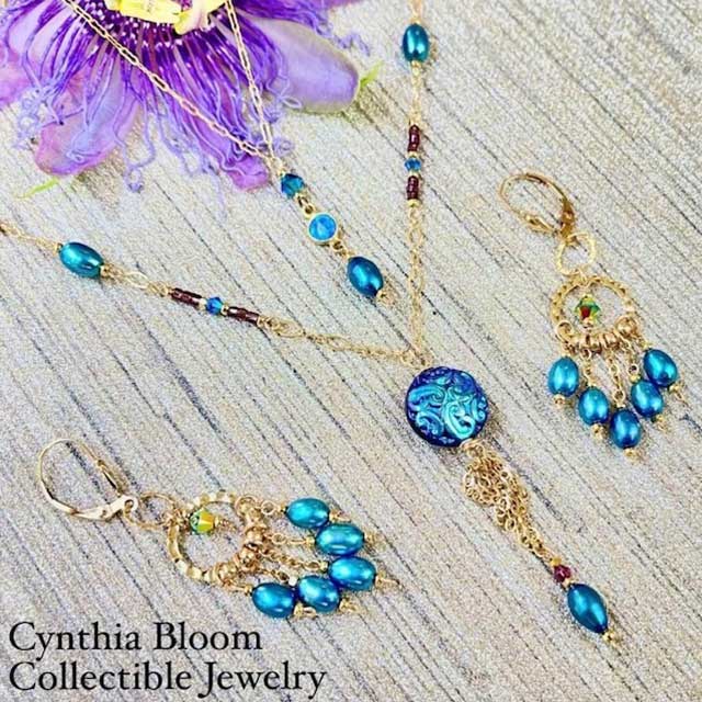 spicewood-arts-featured-artist-cynthia-bloom-turquoise-pearl