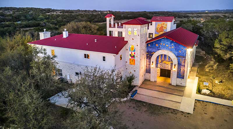 lopez-hill-exterior